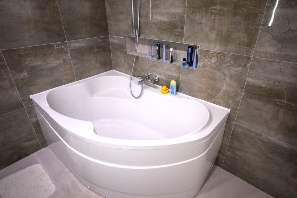 Large Bathtub Installation in Florissant