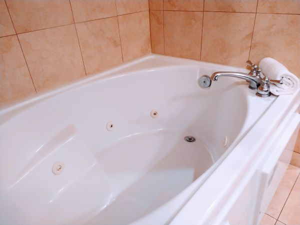 Acrylic Tub Installation in Florissant